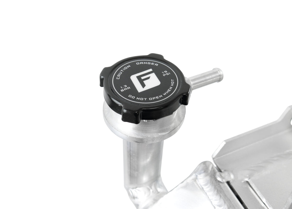 Universal Performance Radiator - Top Outlet Pipe Left / Bottom Outlet Pipe Right.